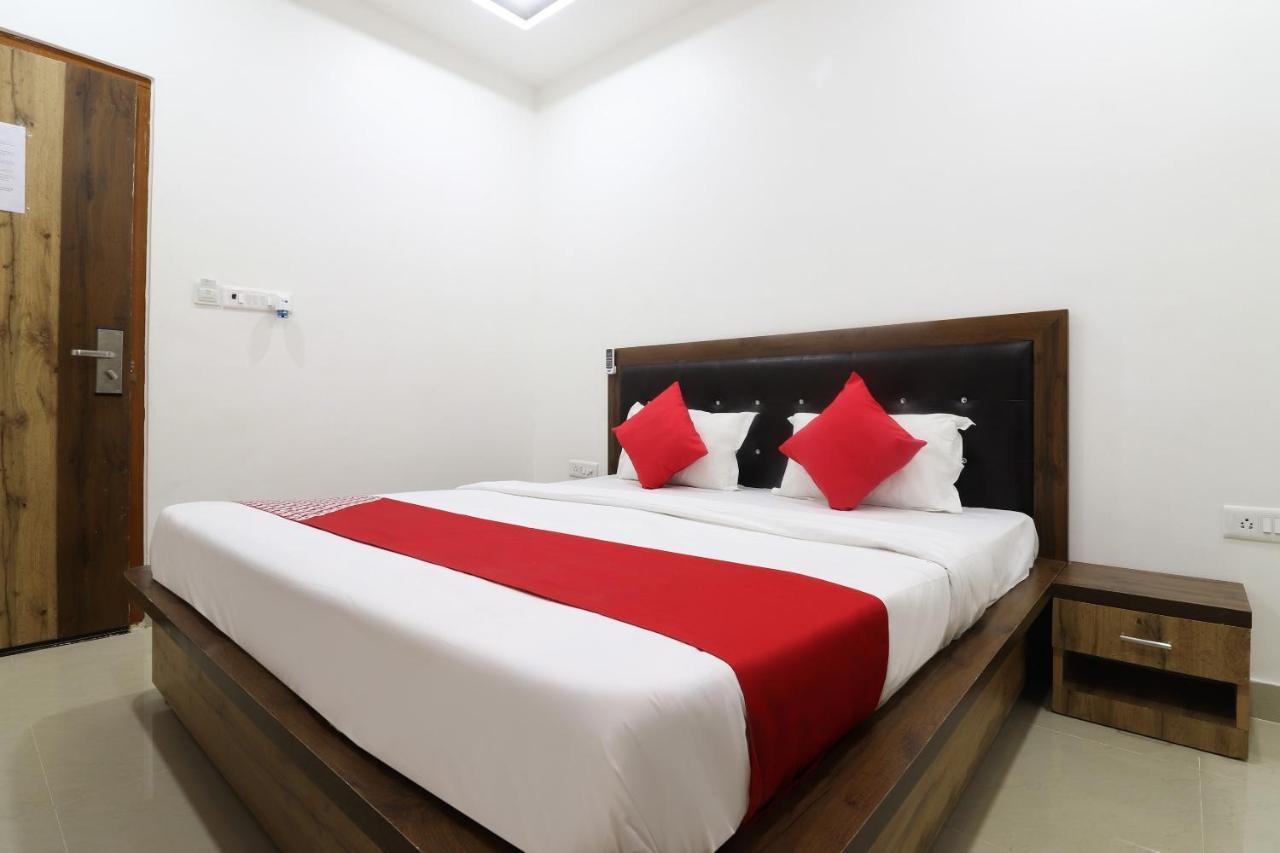 Hotel O Vrindavan Inn Near Lulu Mall Bijnaur Екстериор снимка