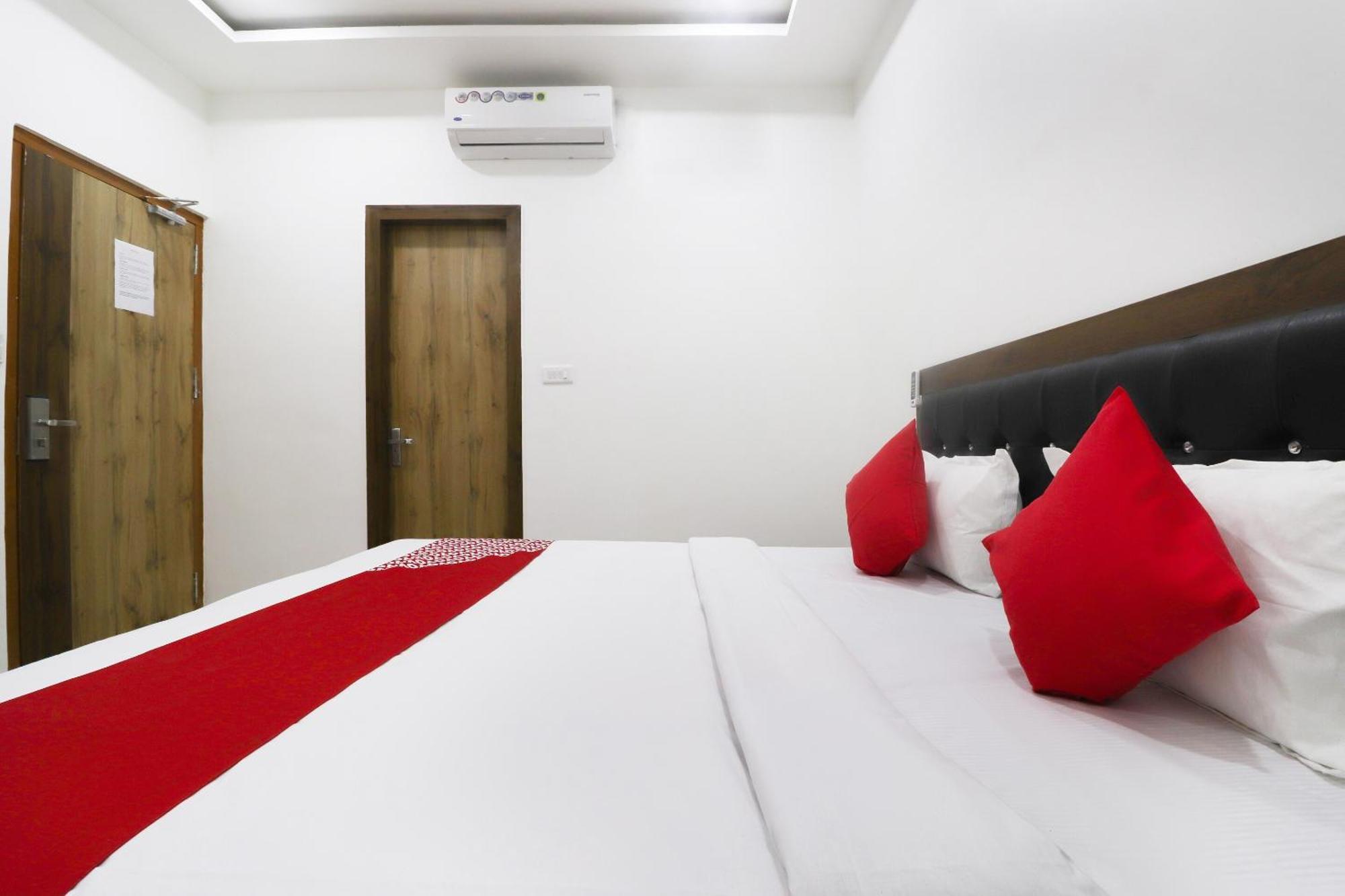 Hotel O Vrindavan Inn Near Lulu Mall Bijnaur Екстериор снимка