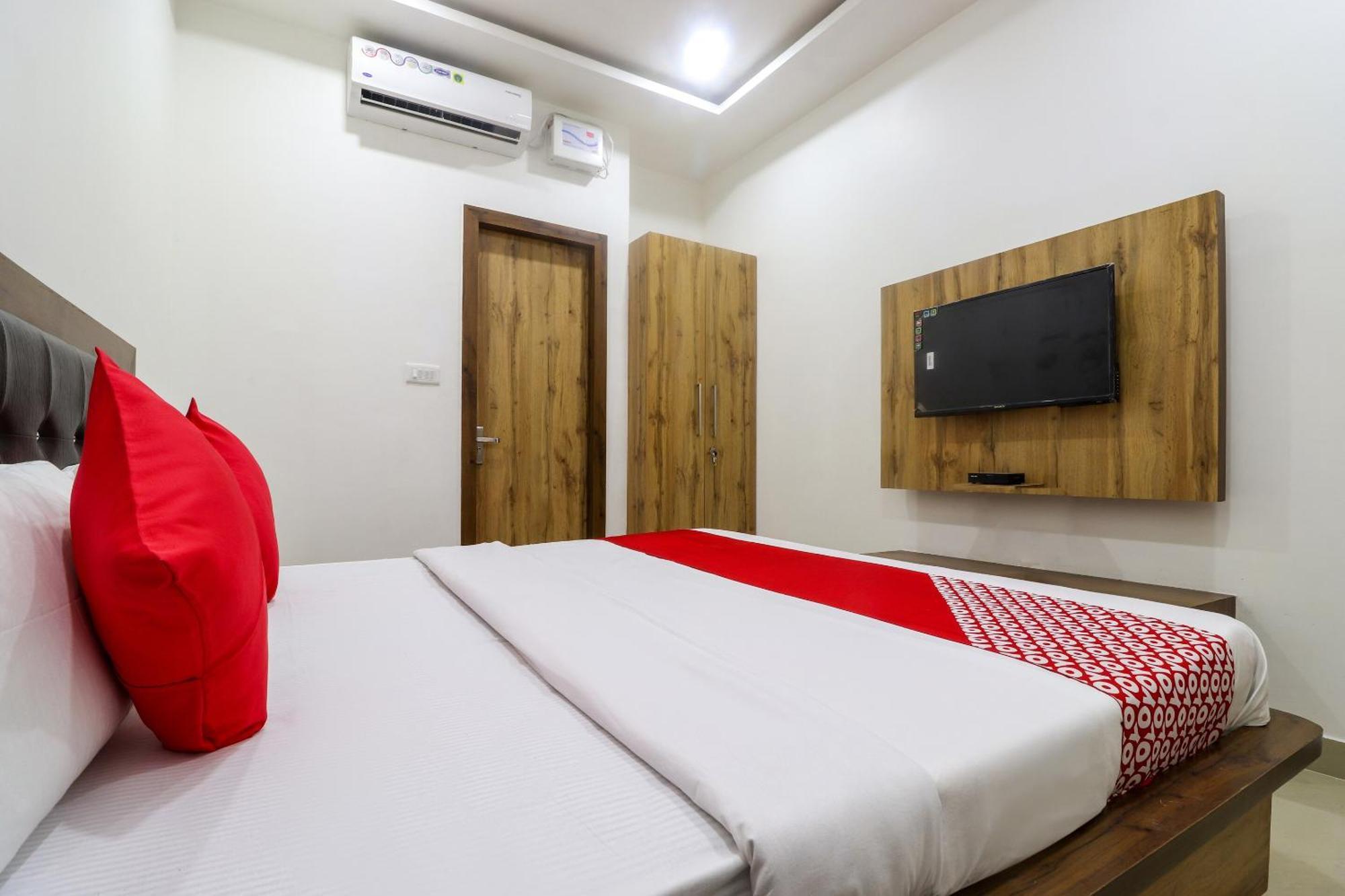 Hotel O Vrindavan Inn Near Lulu Mall Bijnaur Екстериор снимка